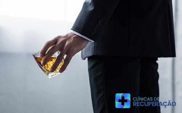 Alcoolismo - Internação e Tratamento em Pederneiras - SP Alcoolismo - Internação e Tratamento em Pederneiras - SP
